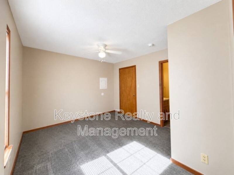 Apartment for rent at 706 Peachers Dr #J, Clarksville, TN 37042