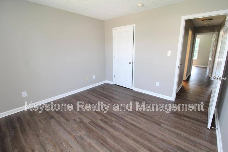 Apartment for rent at 927 Lc Ave, Hopkinsville, KY 42240