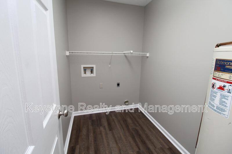 Apartment for rent at 927 Lc Ave, Hopkinsville, KY 42240