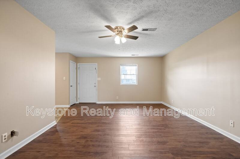 Apartment for rent at 308 Thompsonville Lane #801, Oak Grove, KY 42262