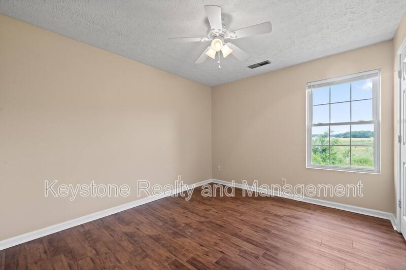 Apartment for rent at 308 Thompsonville Lane #801, Oak Grove, KY 42262