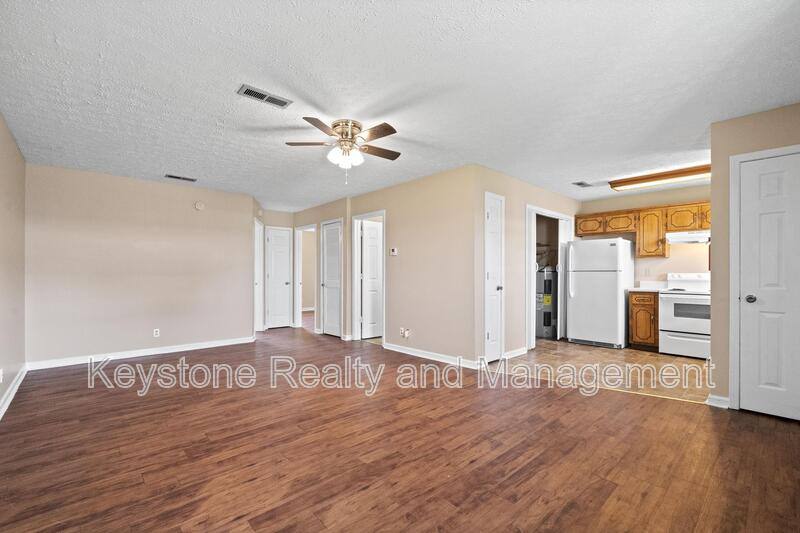 Apartment for rent at 308 Thompsonville Lane #801, Oak Grove, KY 42262