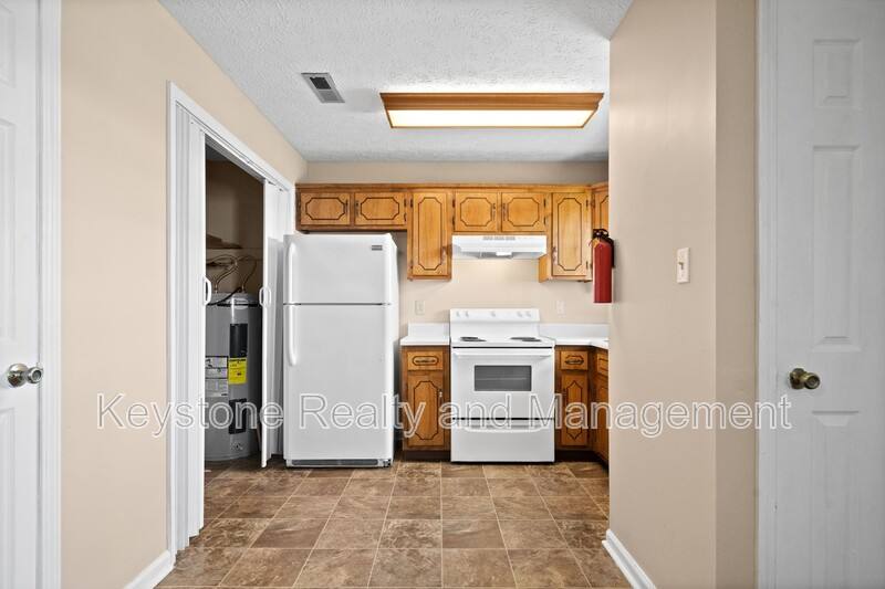 Apartment for rent at 308 Thompsonville Lane #801, Oak Grove, KY 42262