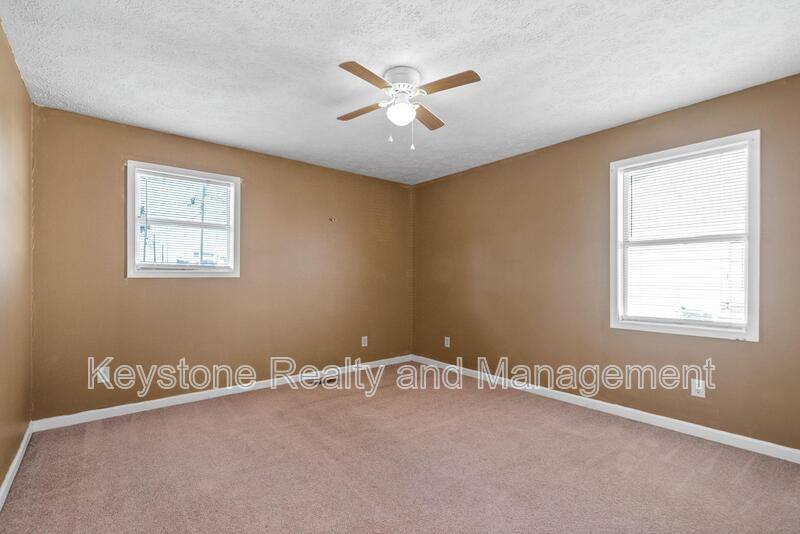 Apartment for rent at 306 Thompsonville Lane #907, Oak Grove, KY 42262