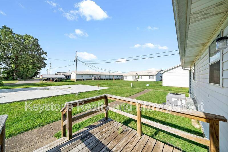 Apartment for rent at 306 Thompsonville Lane #907, Oak Grove, KY 42262
