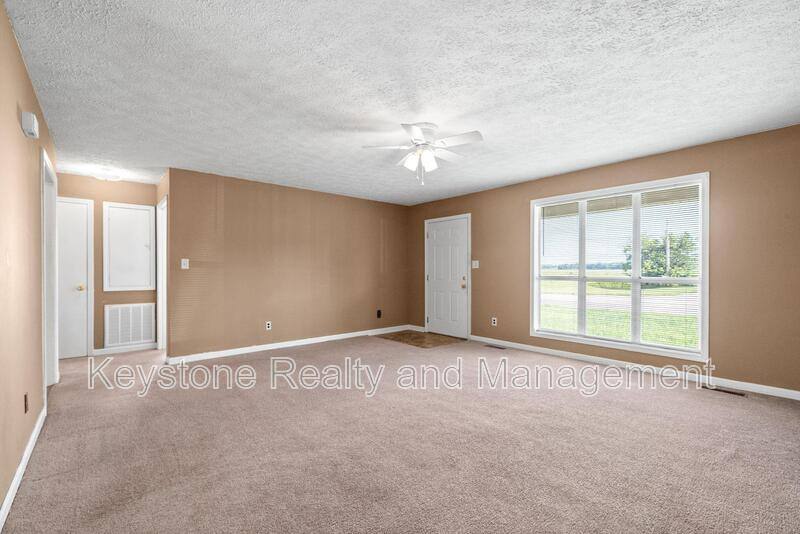 Apartment for rent at 306 Thompsonville Lane #907, Oak Grove, KY 42262