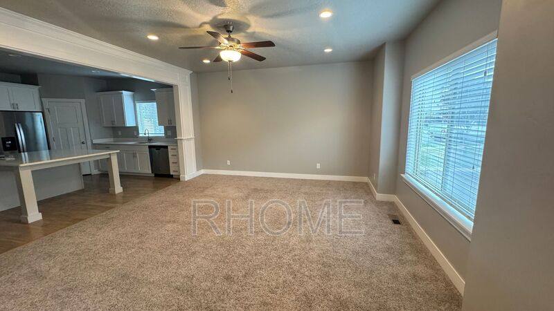 Townhouse for rent at 3607 E Sapphire Creek, Eagle Mountain, UT 84005