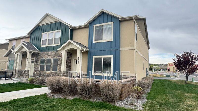 Townhouse for rent at 3607 E Sapphire Creek, Eagle Mountain, UT 84005