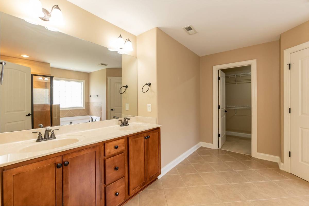 House for rent at 913 Steelhorse Dr, Fuquay Varina, NC 27526