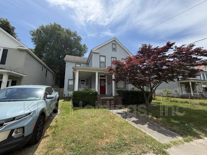 House for rent at 1110 Park Ave, Chesapeake, VA 23324