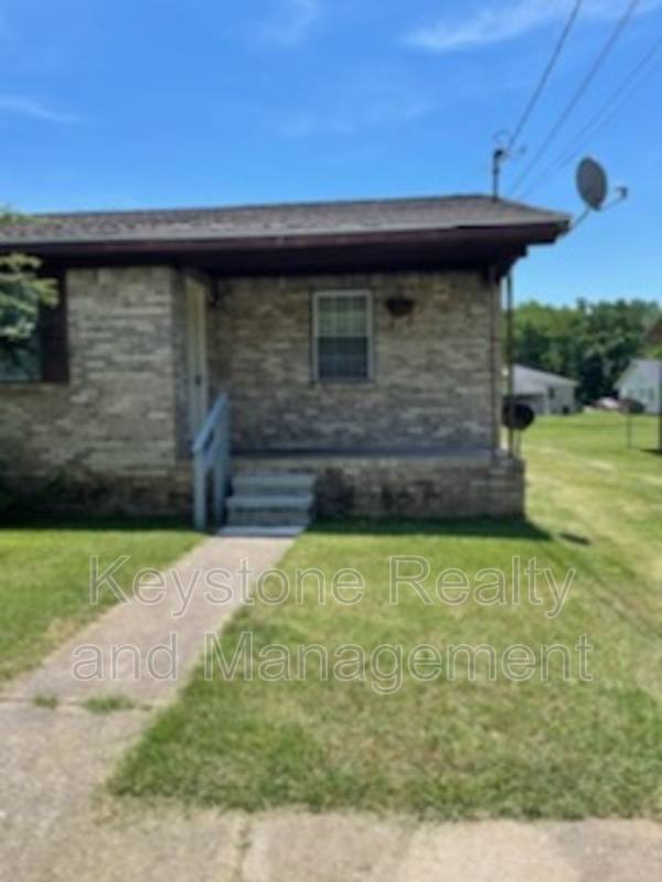 Apartment for rent at 410 Lucky Debonair St #B, Hopkinsville, KY 42240