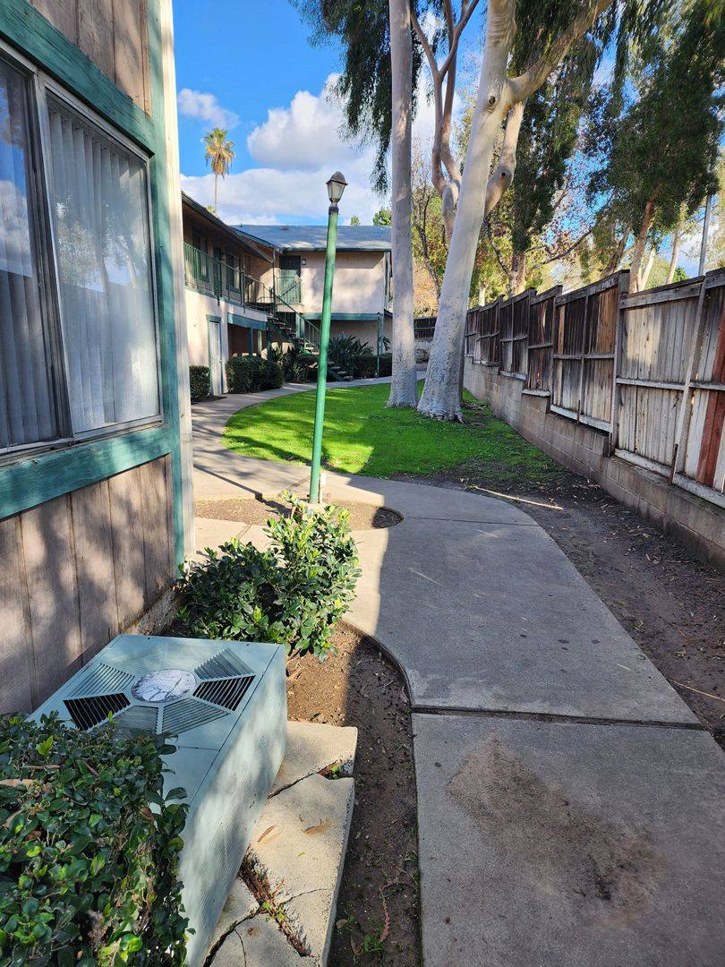 Apartment for rent at 350-352 S Monte Vista St, La Habra, CA 90631