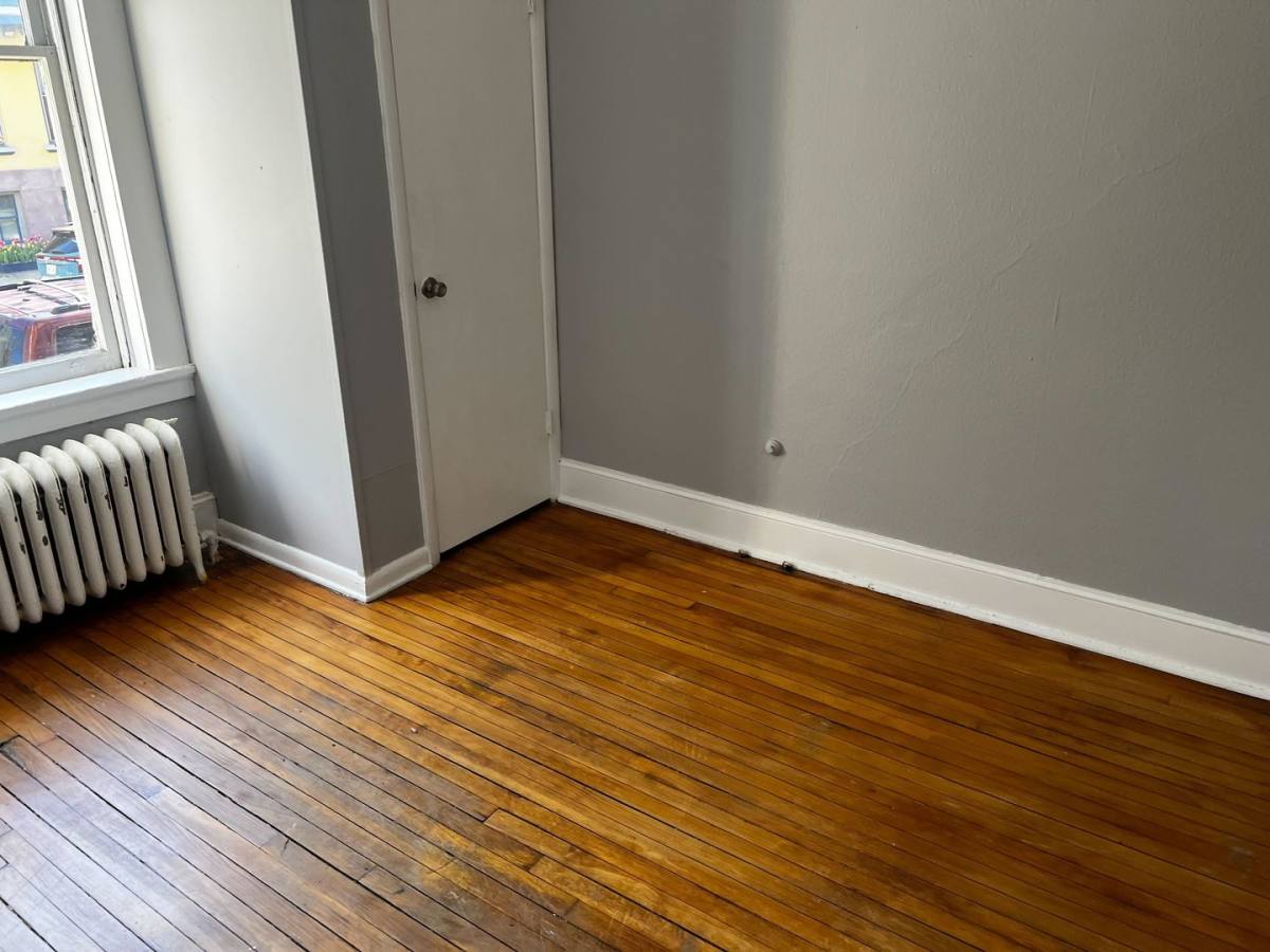 Apartment for rent at 176 Chestnut St, Albany, NY 12210