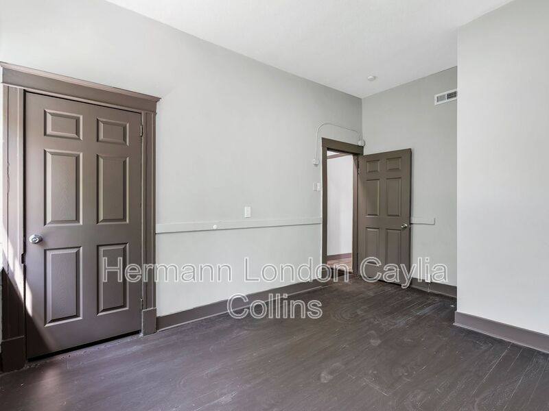 Townhouse for rent at 214-216 W Steins St #214, Saint Louis, MO 63111