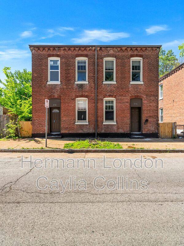 Townhouse for rent at 214-216 W Steins St #214, Saint Louis, MO 63111