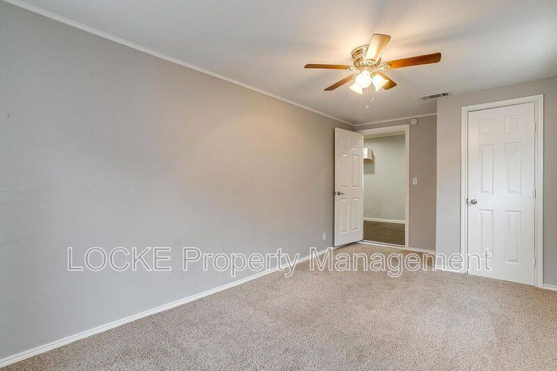 House for rent at 3024 8th Ave, Fort Worth, TX 76110