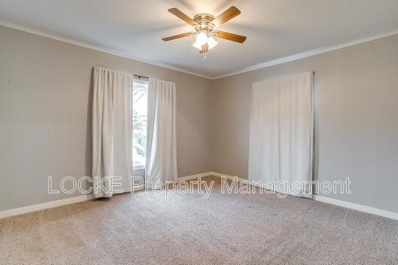 House for rent at 3024 8th Ave, Fort Worth, TX 76110