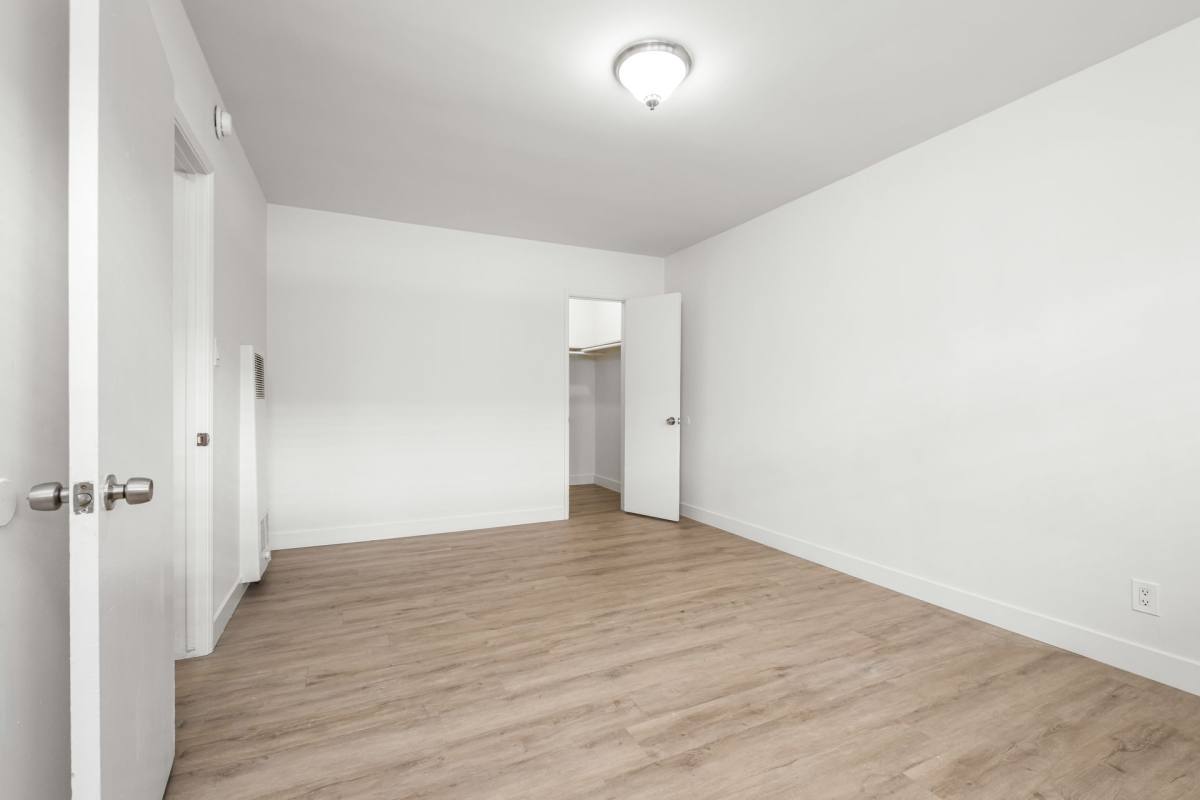Apartment for rent at 112 N Normandie Ave, Los Angeles, CA 90004