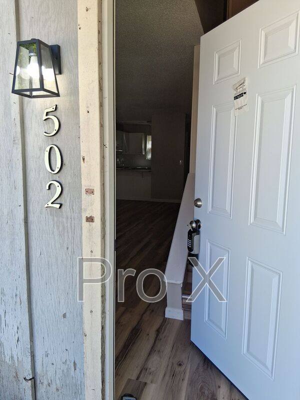 Townhouse for rent at 502 N Betty Jo Dr, Fayetteville, AR 72701
