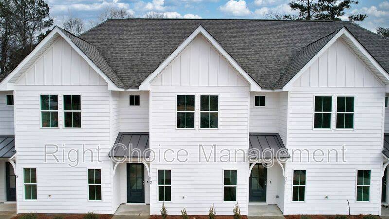Townhouse for rent at 630 Village Dr #10, Opelika, AL 36801