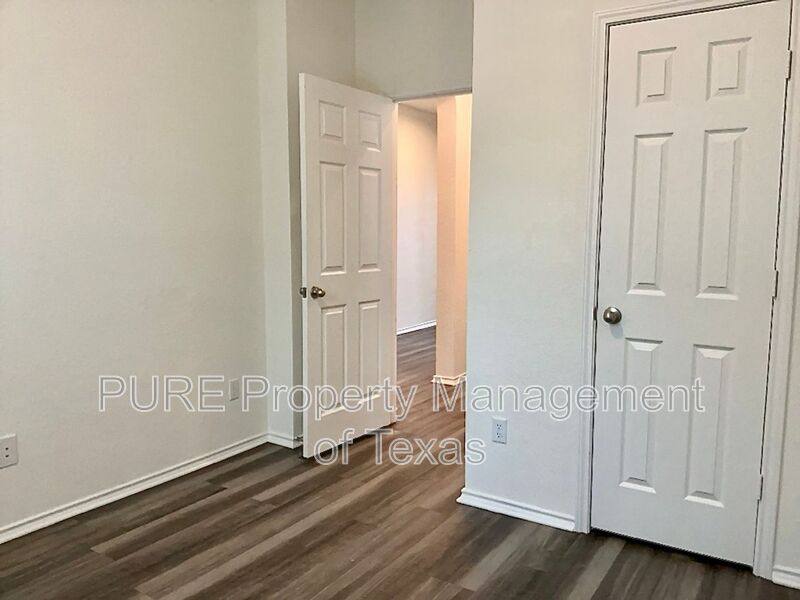 House for rent at 213 Asher Blue Dr #7, Hutto, TX 78634