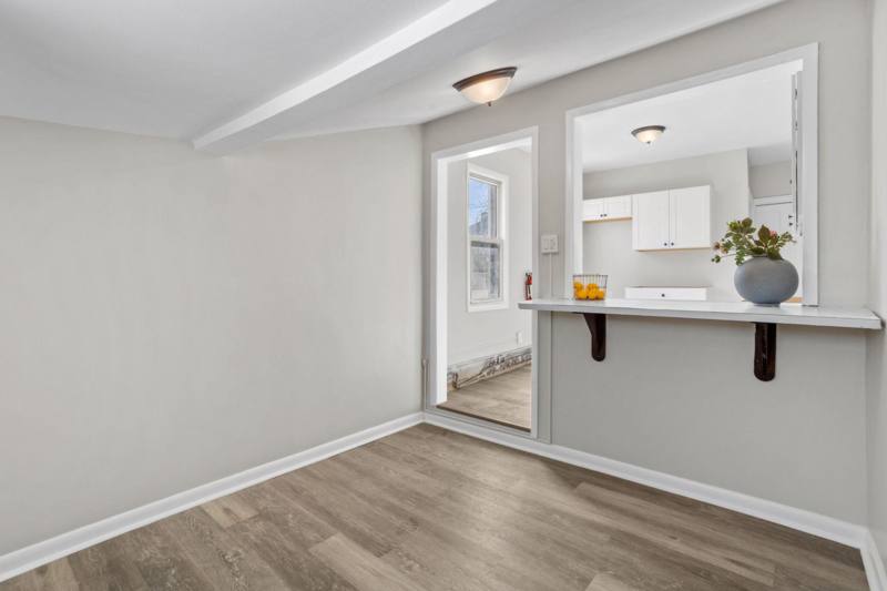 House for rent at 415 Wood St, Burlington, NJ 08016