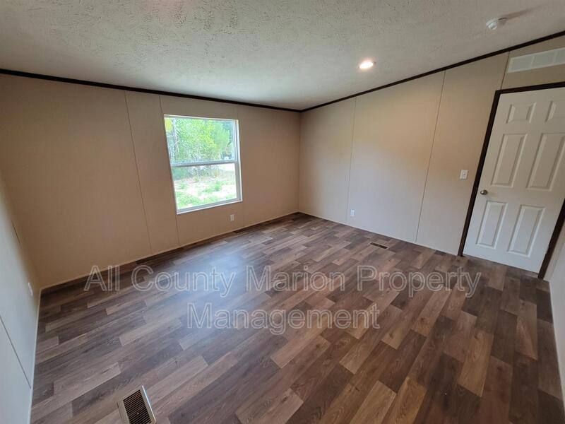 House for rent at 11392 NW 16th Place, Ocala, FL 34482