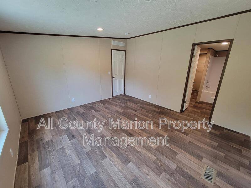House for rent at 11392 NW 16th Place, Ocala, FL 34482