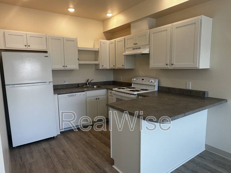 Apartment for rent at 1935 Table Rock Rd #12, Medford, OR 97501