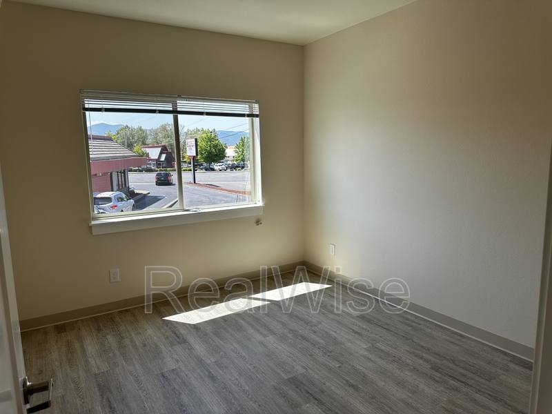 Apartment for rent at 1935 Table Rock Rd #12, Medford, OR 97501