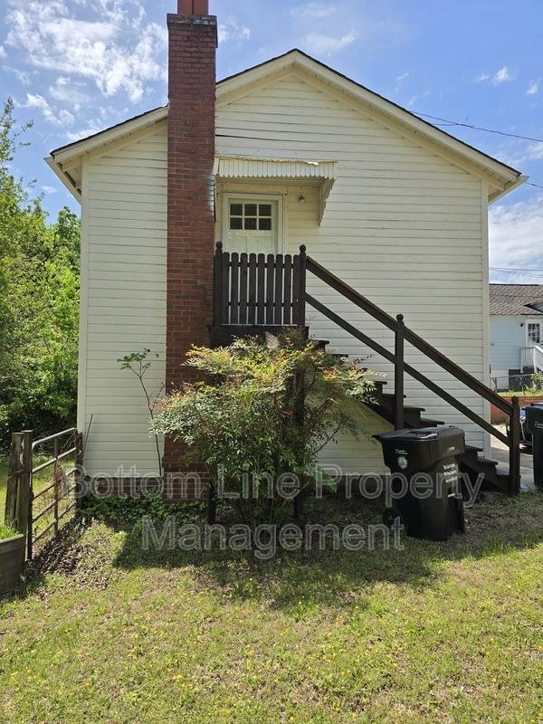 Apartment for rent at 182 Cabarrus Ave E, Concord, NC 28025