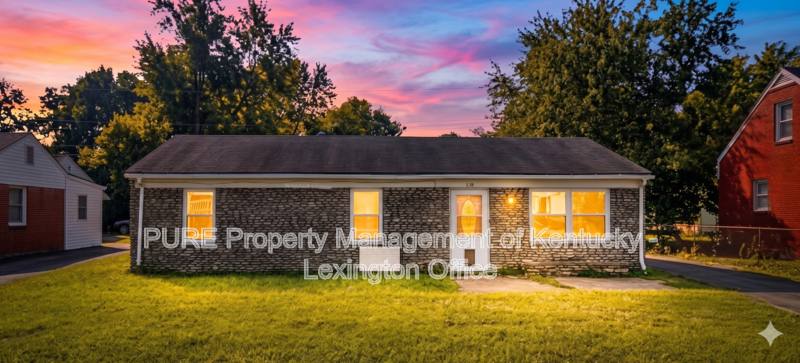 House for rent at 508 Beech St, Versailles, KY 40383