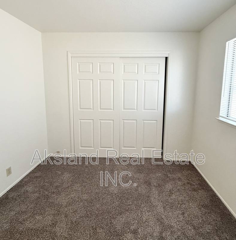 Apartment for rent at 200 Northwoods Ave #10, Manteca, CA 95336