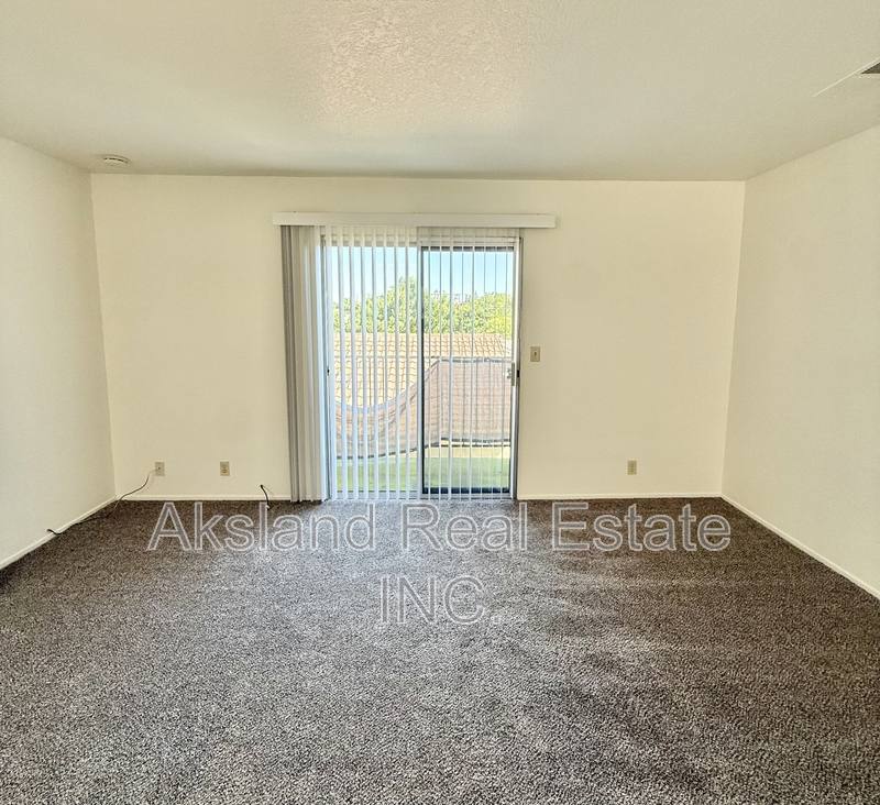 Apartment for rent at 200 Northwoods Ave #10, Manteca, CA 95336