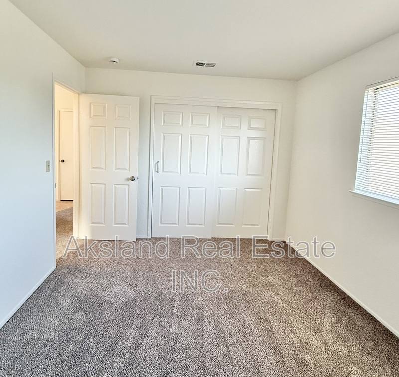 Apartment for rent at 200 Northwoods Ave #10, Manteca, CA 95336