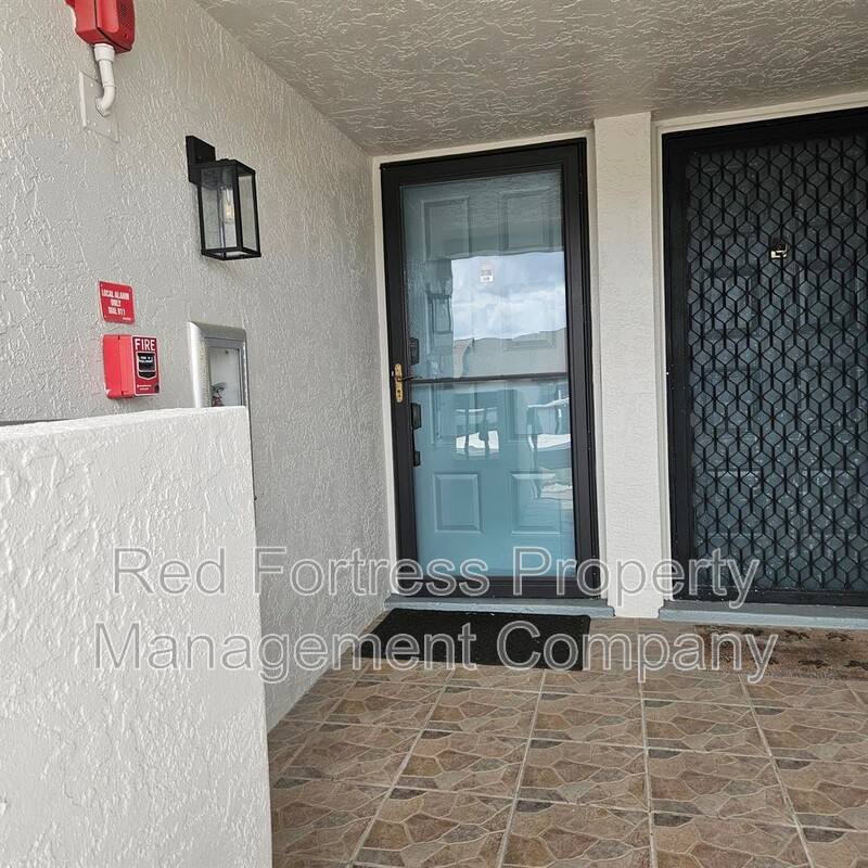 Condo for rent at 5710 Trailwinds Dr #525, Fort Myers, FL 33907