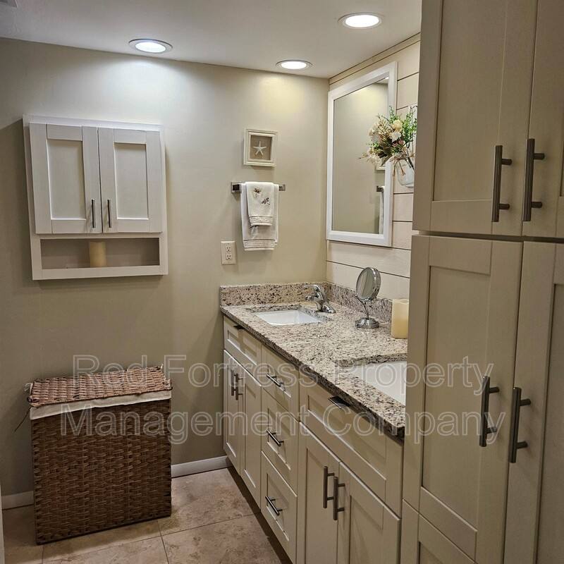 Condo for rent at 5710 Trailwinds Dr #525, Fort Myers, FL 33907