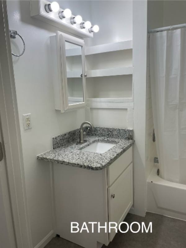 Apartment for rent at 219 E 13th St, Anderson, IN 46016