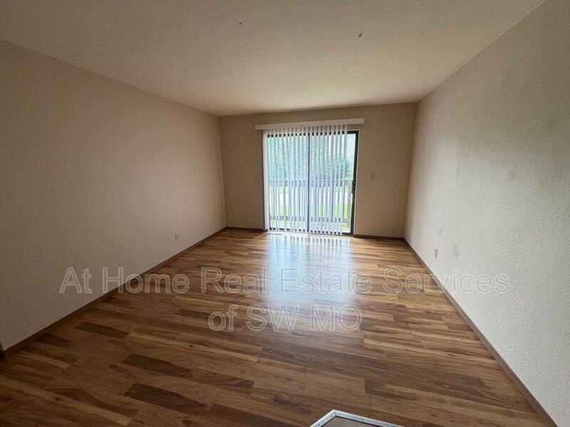 Apartment for rent at 739 E Bain, Ozark, MO 65721