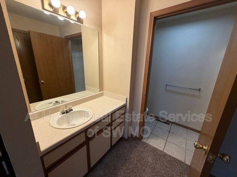 Apartment for rent at 739 E Bain, Ozark, MO 65721