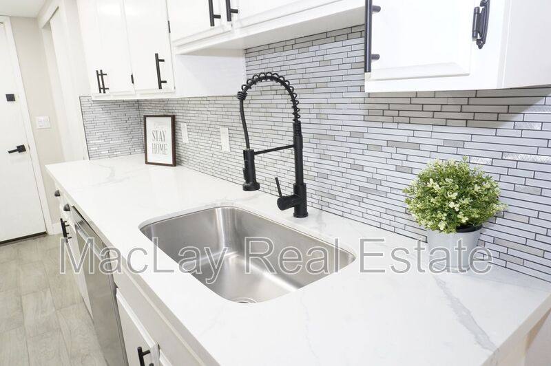 Townhouse for rent at 5002 E Hazel Dr #2, Phoenix, AZ 85044
