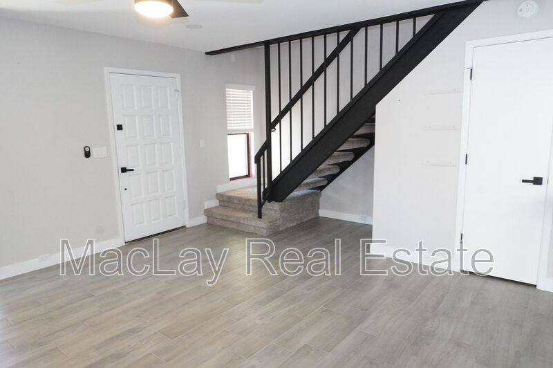 Townhouse for rent at 5002 E Hazel Dr #2, Phoenix, AZ 85044