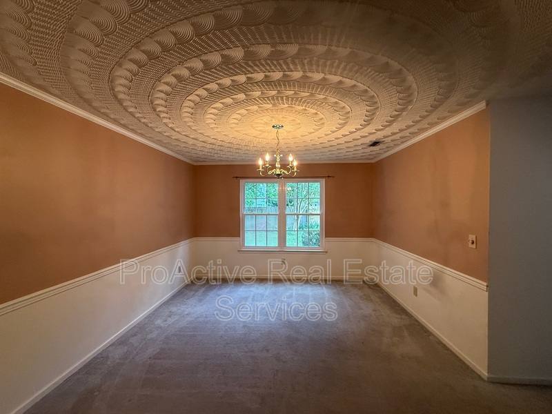 House for rent at 3813 Sterncroft Dr, Virginia Beach, VA 23456