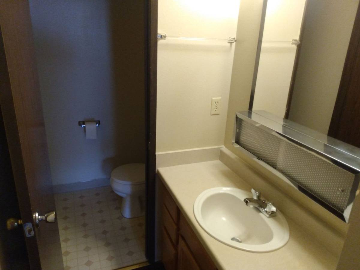 House for rent at 1920 Arthur St #15, Klamath Falls, OR 97603