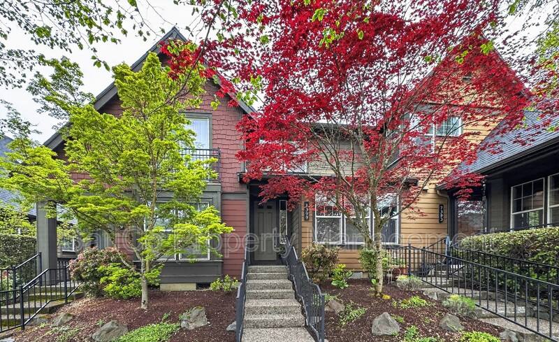 Condo for rent at 7399 NE Stonewater St, Hillsboro, OR 97124