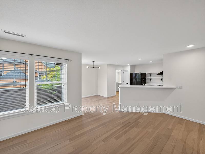 Condo for rent at 7399 NE Stonewater St, Hillsboro, OR 97124