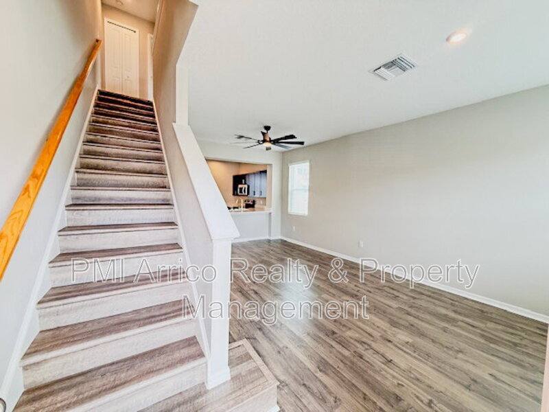 Townhouse for rent at 6334 Fairmont Lane, Palmetto, FL 34221