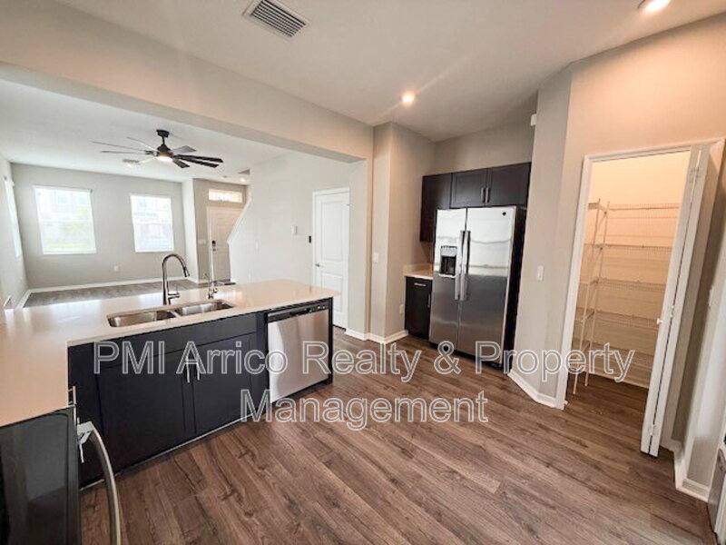 Townhouse for rent at 6334 Fairmont Lane, Palmetto, FL 34221