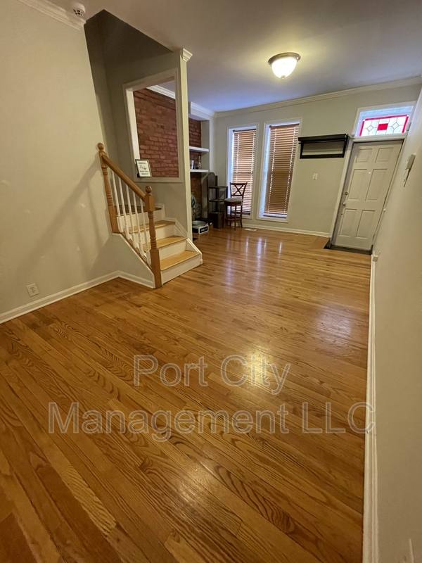 Townhouse for rent at 14 S Ann St, Baltimore, MD 21231