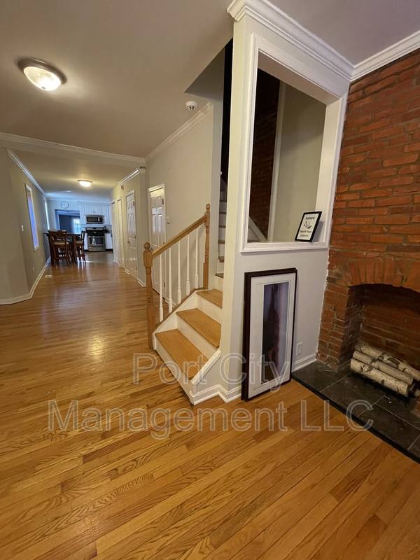 Townhouse for rent at 14 S Ann St, Baltimore, MD 21231